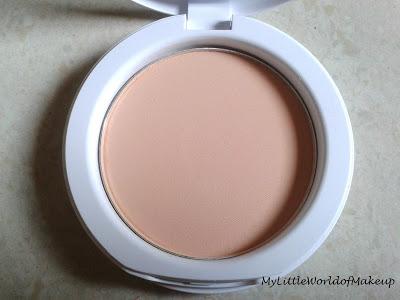 Maybelline New York White Superfresh Compact Review in Pearl