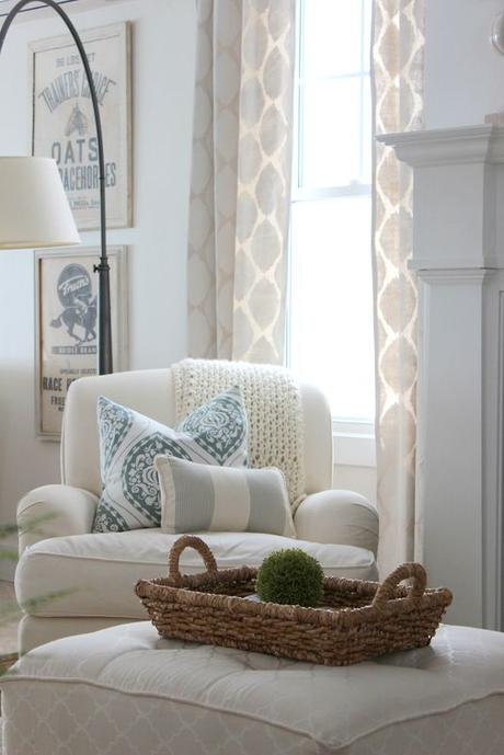 Cozy reading nook - love the neutral fabric and texture eclecticallyvintage.com: 