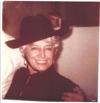 Vintage Beauty Secret: Ponds Vanishing Cold Cream and Witch Hazel, is older than Maybelline