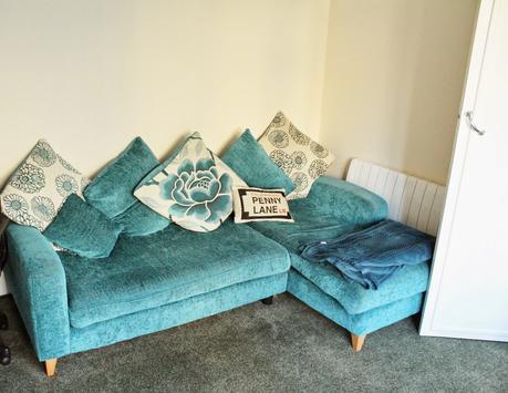 Our Living Room Quickie Makeover