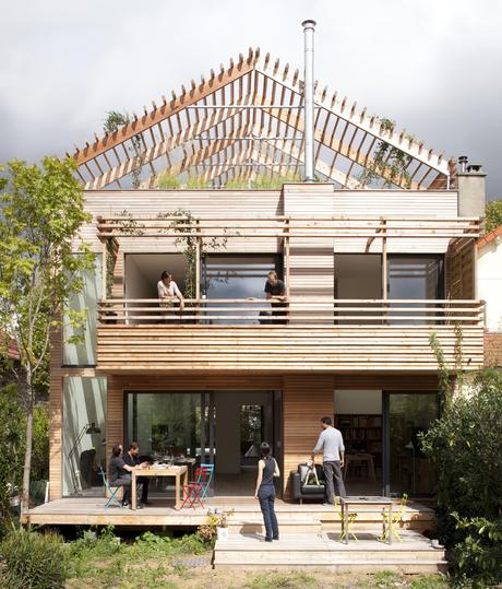 Cedar facade of eco-friendly prefab Paris home by Djuric Tardio Architectes