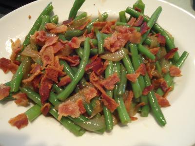 Turkey Trimmings: 50 Amazing Thanksgiving Side Dishes Green Beans with Sauteed Onions and Bacon