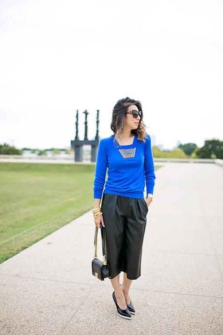 how to wear leather culottes, louis vuitton cashmere sweater, how to wear blue and black, chanel boy bag small black and gold