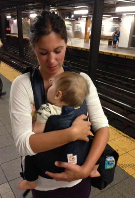 Baby Bjorn or Ergobaby? Baby Bjorn or Ergobaby?