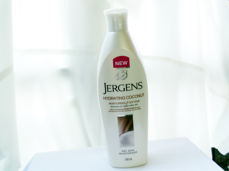 A Spa-Like Experience at Home with the New Jergens Hydrating Coconut Moisturizer
