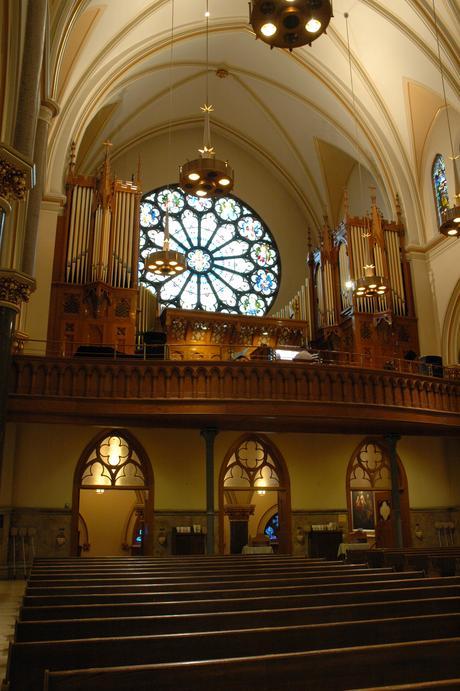 Sunday Special: Divine Redeemer Sunday Special: Divine Redeemer