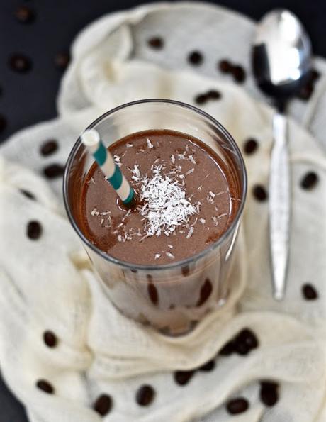 Chocolate Mocha Smoothie (Paleo, Vegan, GAPS)