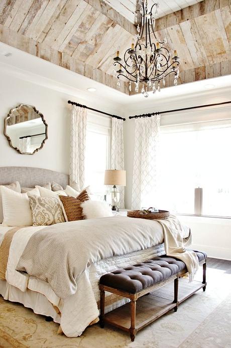 Quite possibly one of the most beautiful bedrooms we've EVER seen! <3 That wood ceiling: perfection!: 