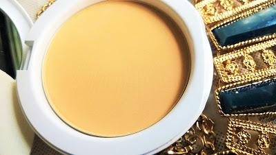 Maybelline White Superfresh Compact Review