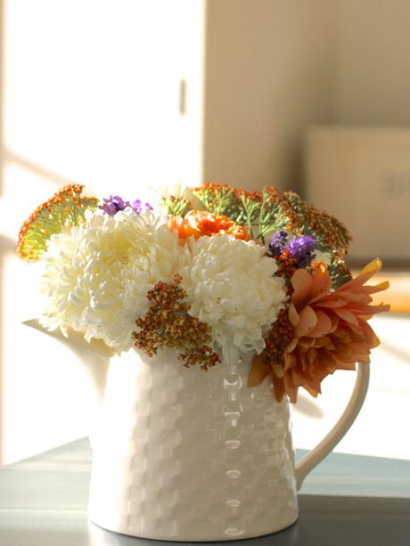 November-Flowers-In-A-Teapot
