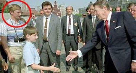 Vladimir Putin introducing his son to President Reagan.