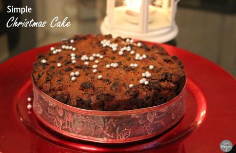 Simple Christmas Cake