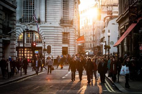 Shoppers Avoid ‘Black and Blue Friday’