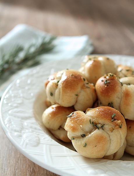 Easy Brown Butter and Herb Garlic Knots