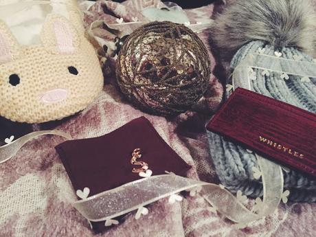 Gift Guide - Accessory Enthusiasts Gift Guide - Accessory Enthusiasts