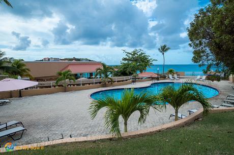 Sint Maarten hotel pool