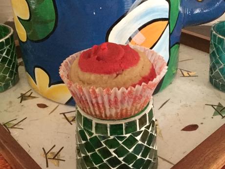 Two Toned Tofu Vanilla Vegan Cupcakes