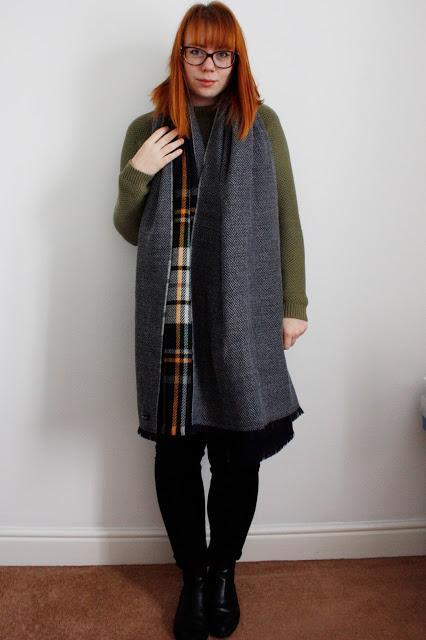 Outfit - The Blanket Scarf