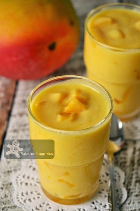 smooth creamy Chinese fresh mango puddings