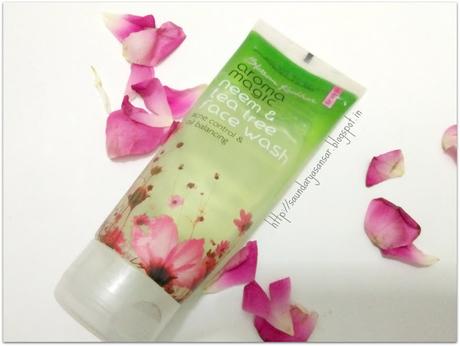 Blossom Kochhar Aroma Magic Neem and Tea tree Face Wash- Acne Control & Oil Balancing