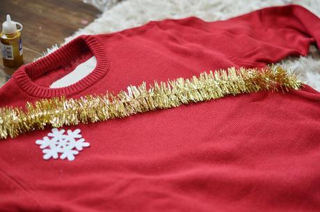 Want to win the ugly Christmas sweater party at the office? Just want to get in the Christmas spirit? Make your own DIY light up ugly Christmas sweater!- The Samantha Show