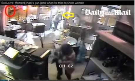 Paris terrorist attacks: Strange behavior of 2 women at Café Nostra