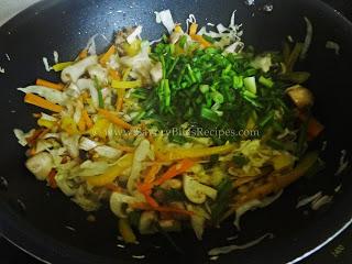 Crispy Burnt Garlic Veggie Noodles