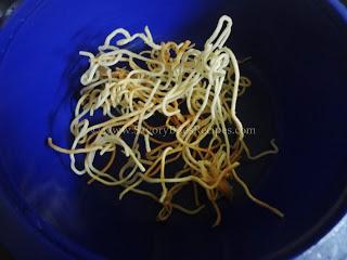 Crispy Burnt Garlic Veggie Noodles