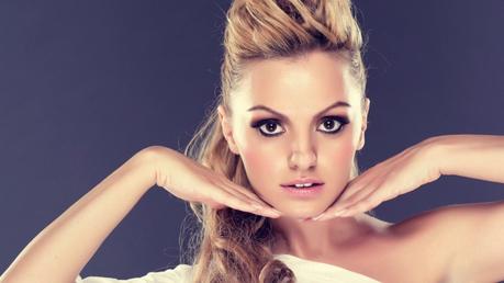 6832220-alexandra-stan