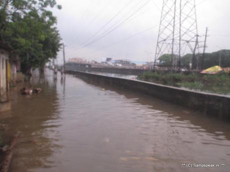 some more rains for battered Chennai ~ SYMA continued its relief work [with boats !!]