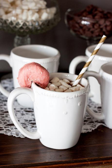 Holiday Party Idea With Hot Chocolate Bar & Advent Calendar DIY