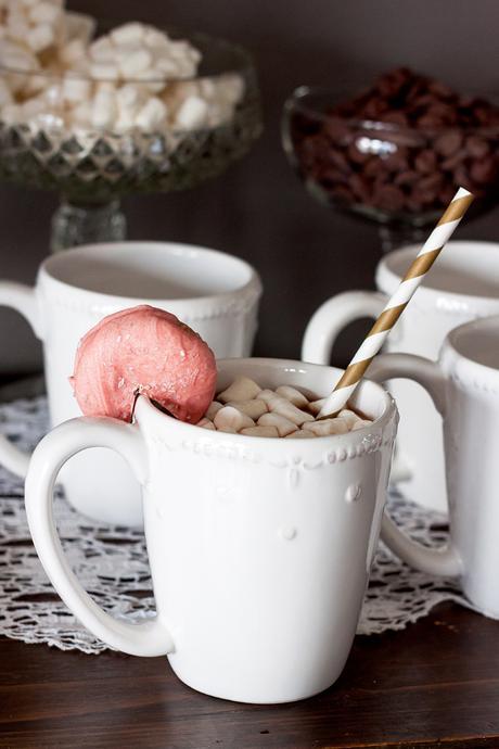 Holiday Party Idea With Hot Chocolate Bar & Advent Calendar DIY