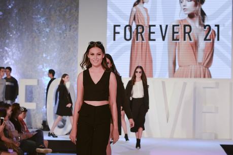 FOREVER 21 HOLIDAY COLLECTION FASHION SHOW