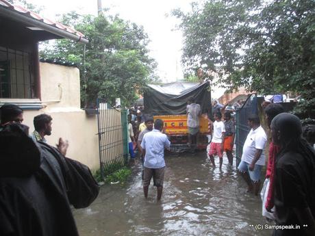 rain relents .... SYMA continues relief work at rain affected places - day 4