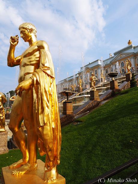 水飛沫が眩しいペテルゴフ夏宮殿 / Peterhof Palace, Петерго́ф, “Russian Versailles”