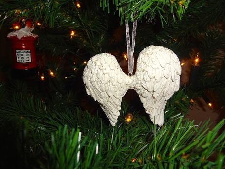 Blogmas Day 6: Our Christmas decorations!