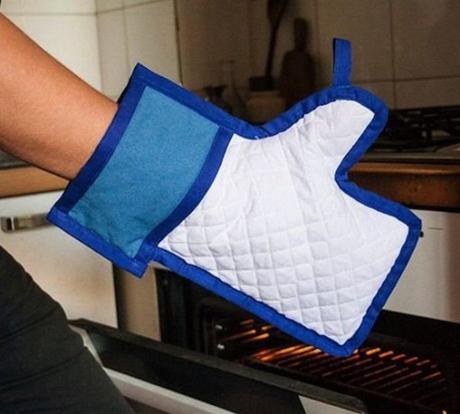Top 10 Last Minute Gifts For Facebook Fans