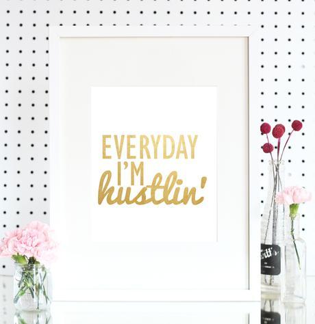 Holiday Hustiln' with Between The Lines Shoppe