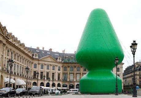 Top 10 Crazy Art Christmas Trees