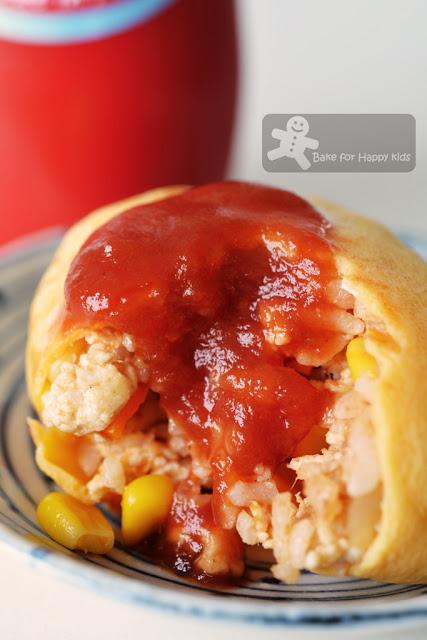 Little Chick Omurice オムライス Onigiri おにぎり