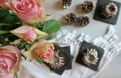 mini festive bundt cakes