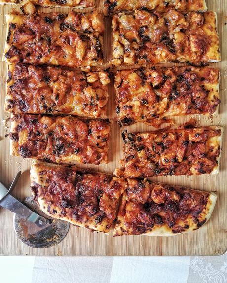 Butter Chicken Pizza img_20151126_141538-01.jpeg