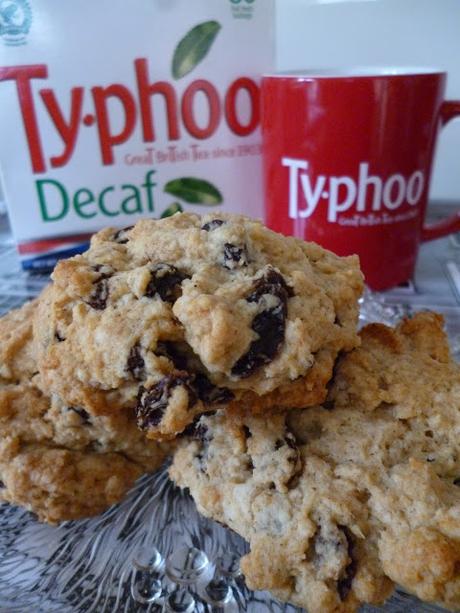 Recipe Tea and Raisin Spiced Buns