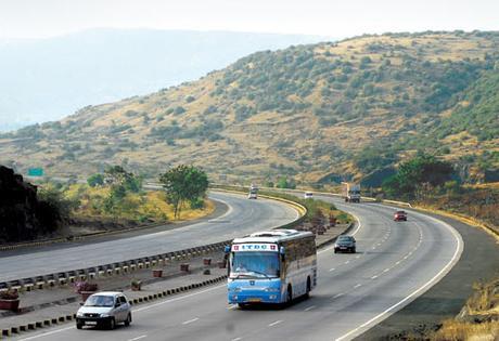 Mumbai Pune Six-Lane Expressway #madeofgreat