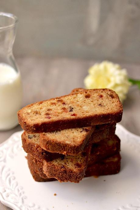 Fruit & Nut Cake without Eggs