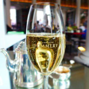 colonnades_signet_afternoon_tea-pommery_champagne