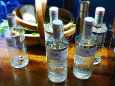 Glasgow gin club forage - The Botanist foraged gin