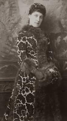 Tuesday 15th December - Too Posh for Pockets