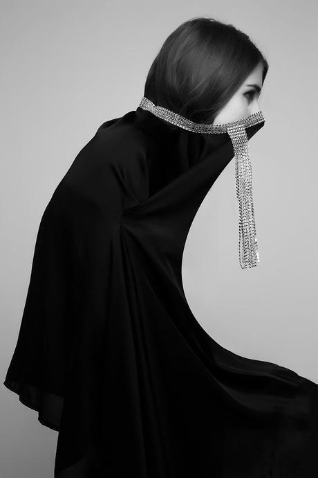 pratiwi-rizsoeny-fashion-stylist