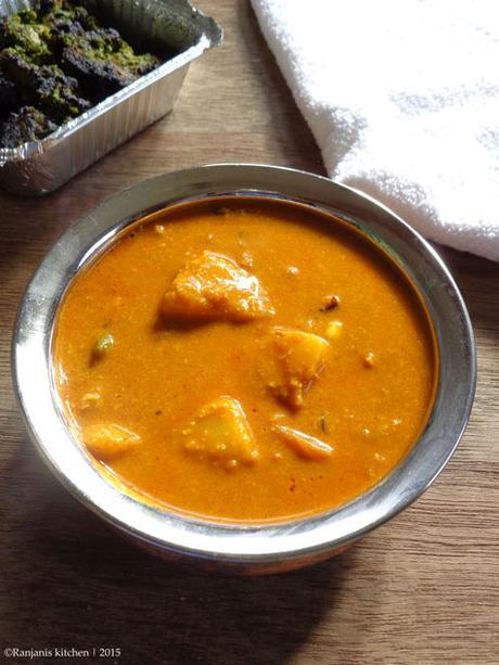 Potato Masala Kuzhambhu | Kuzhambhu recipes Potato Masala Kuzhambhu recipe